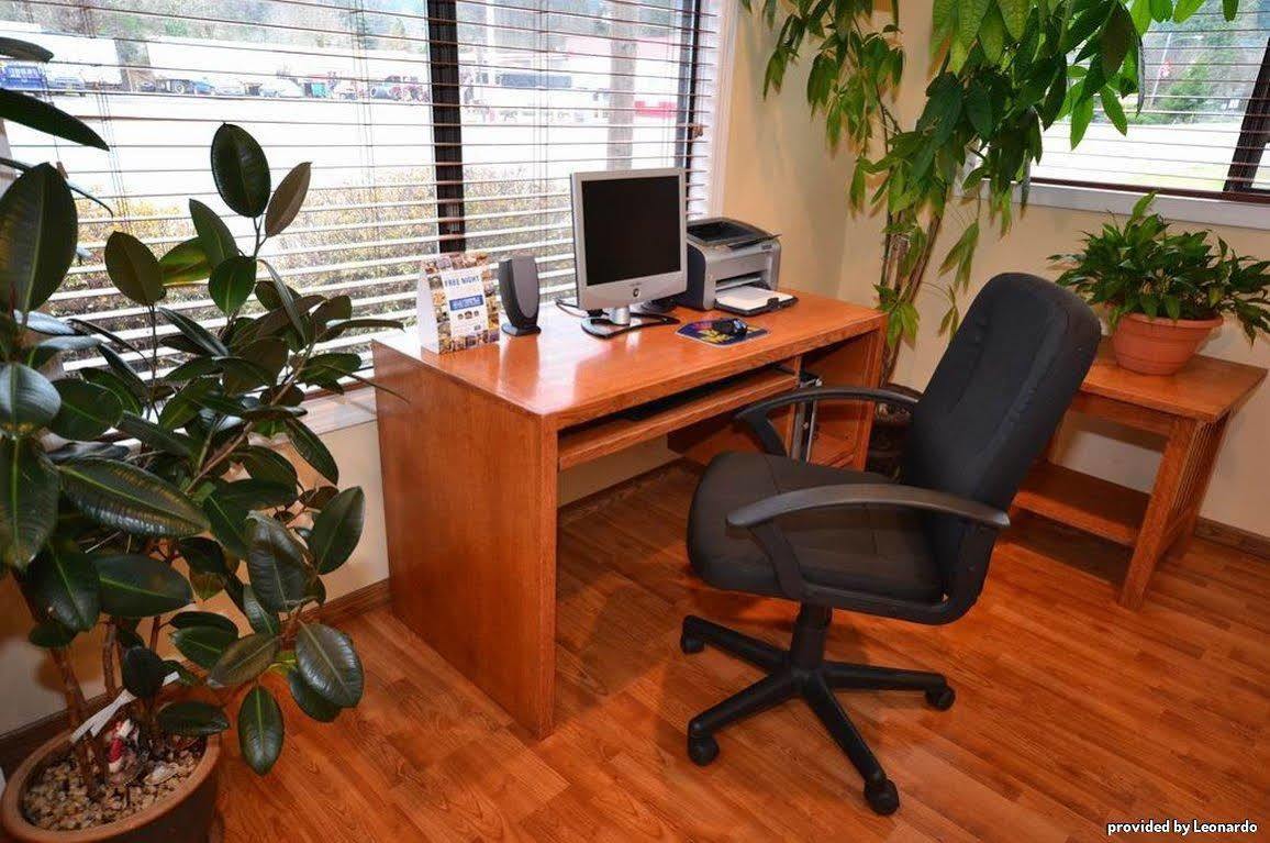 Oakridge Inn & Suites Facilidades foto